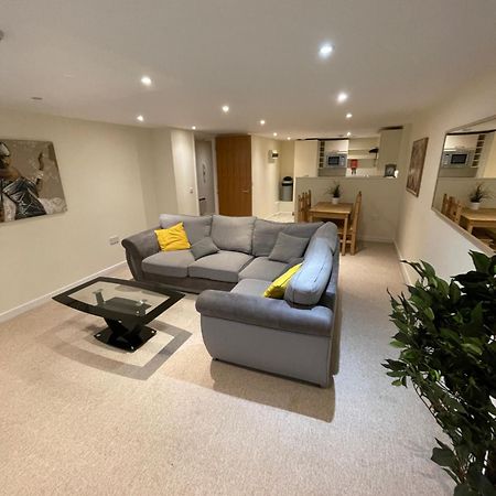 The Paramount, Swindon Luaran gambar