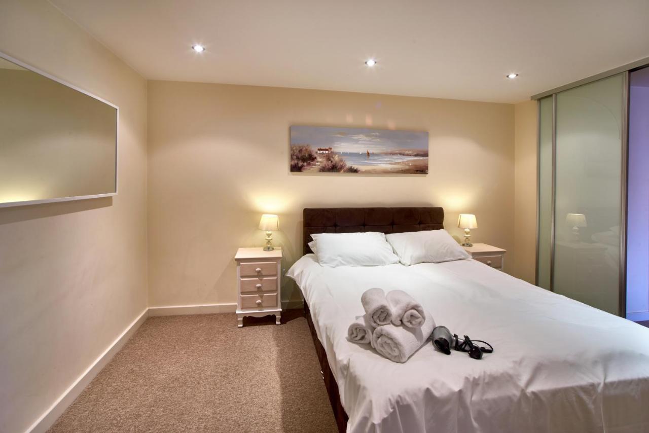 The Paramount, Swindon Luaran gambar