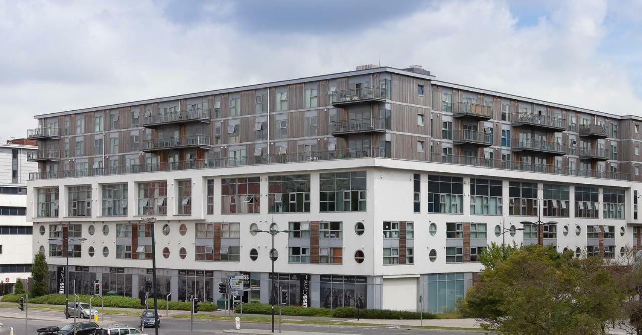 The Paramount, Swindon Luaran gambar